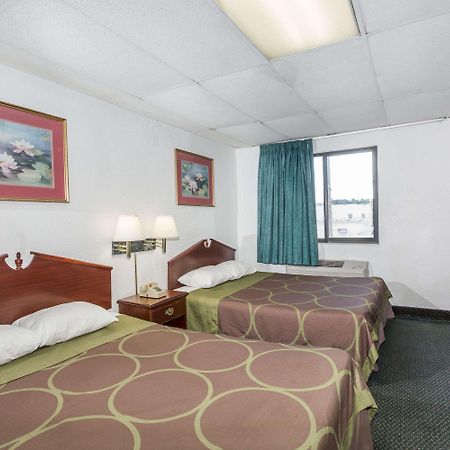Super 8 By Wyndham Pompano Beach Esterno foto