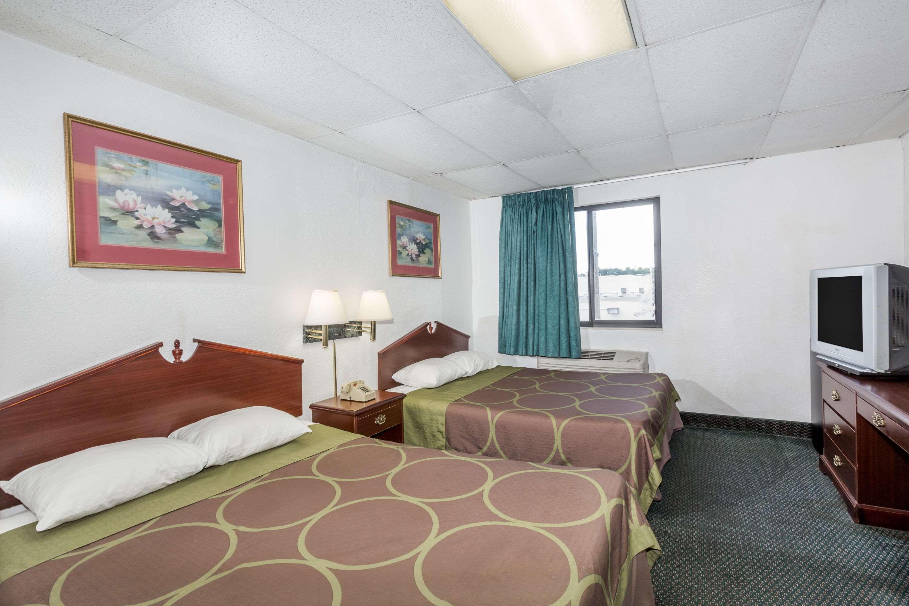 Super 8 By Wyndham Pompano Beach Esterno foto