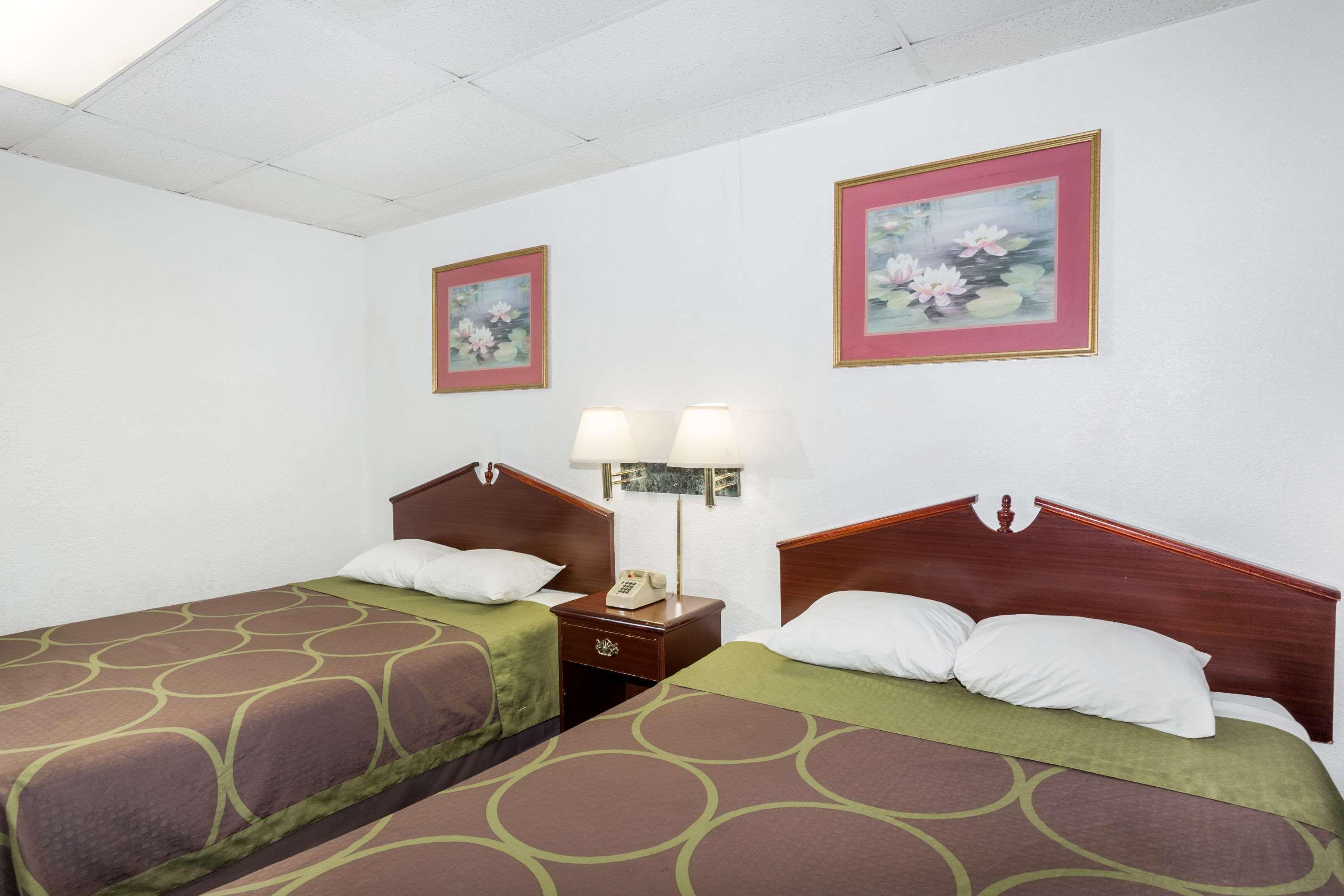 Super 8 By Wyndham Pompano Beach Esterno foto