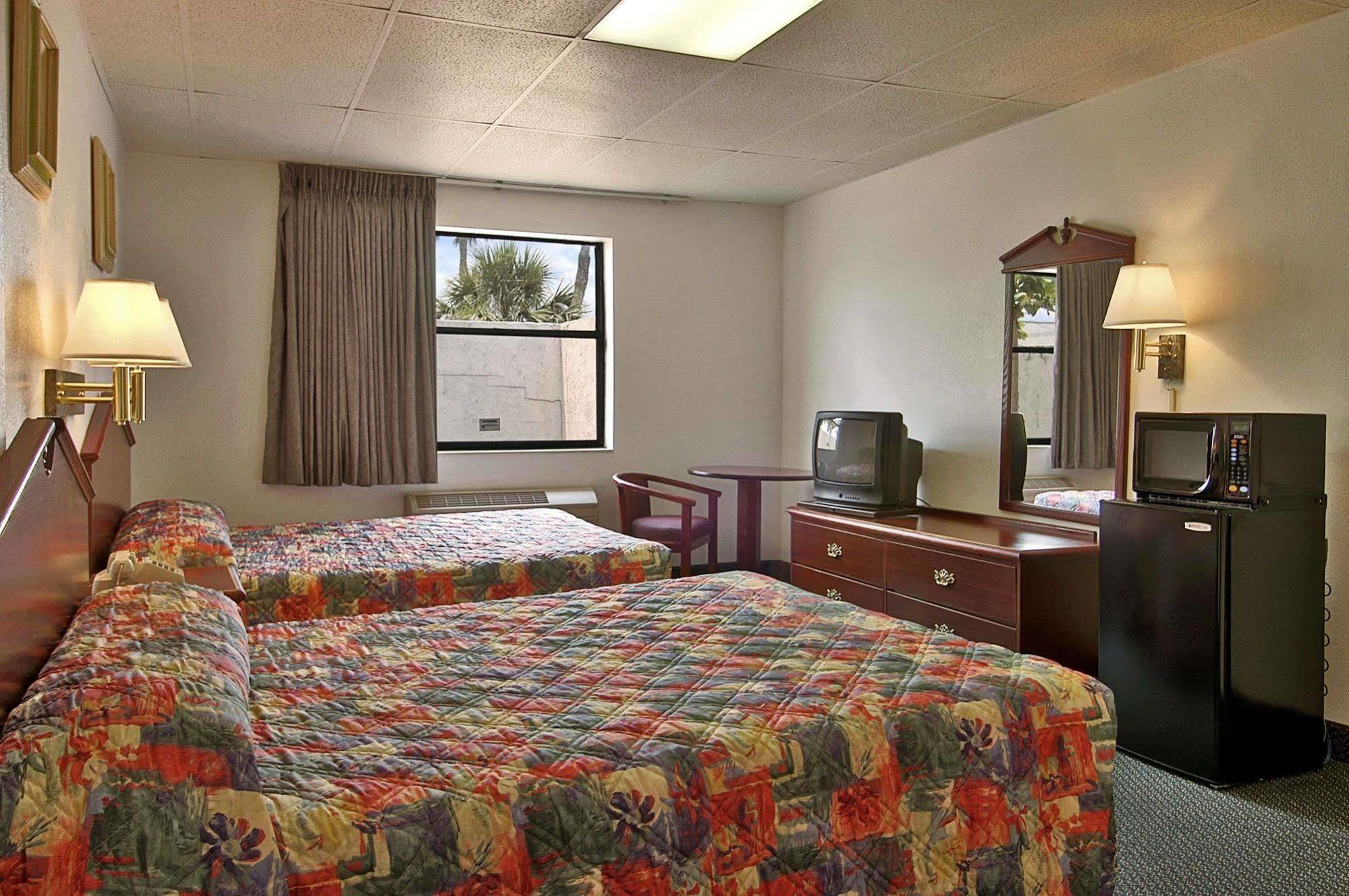 Super 8 By Wyndham Pompano Beach Camera foto